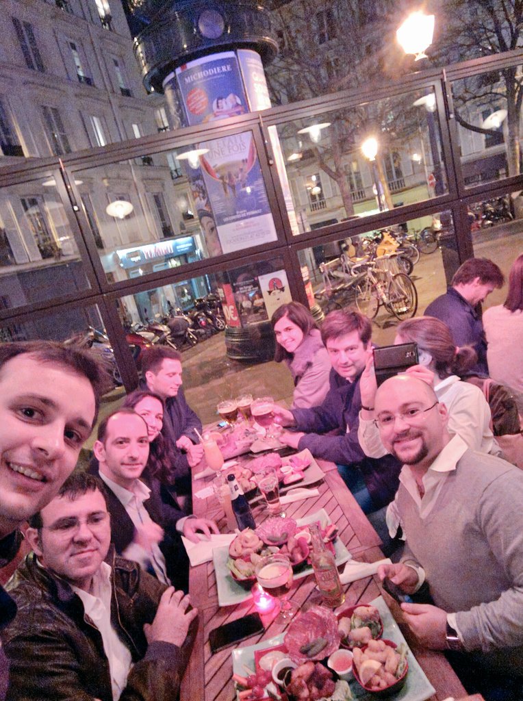 linuxfrorg's tweet image. On est avec nos amis de @aquinetic et + après la 1re journée de @OSS_Paris #OSSPARIS15 #JeSuisEnTerrasse