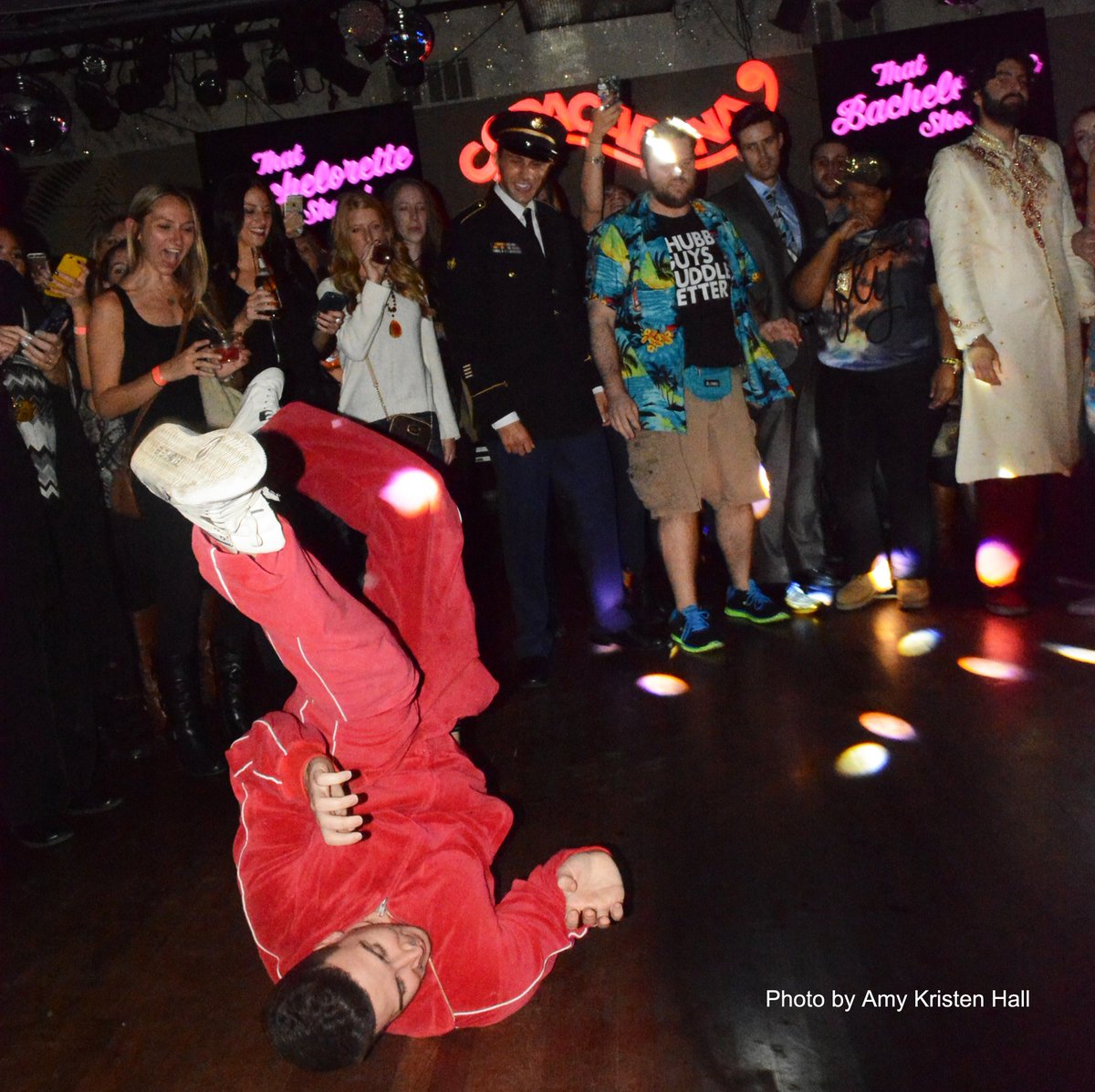 thatbachshow's tweet photo. Did you know @VINNYGUADAGNINO can break dance? #JerseyShore #MTV #bachelor #dance #theatre https://t.co/6jP6CFwUY1