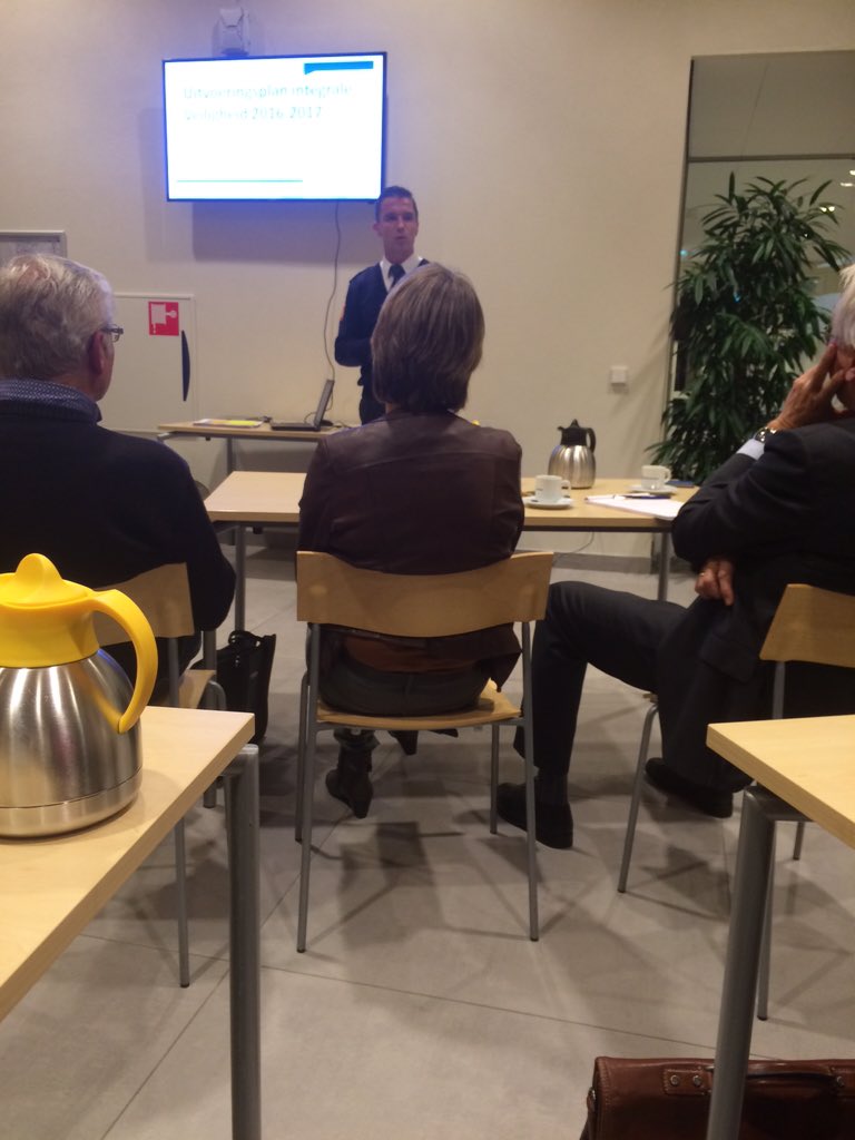 Vierde en laatste pitch is van <a href="/lucien_g/">Lucien Groenewegen</a> van <a href="/Brandweer_HGL/">Brandweer Haaglanden</a>. 
Samenwerking van de partijen is van groot belang!