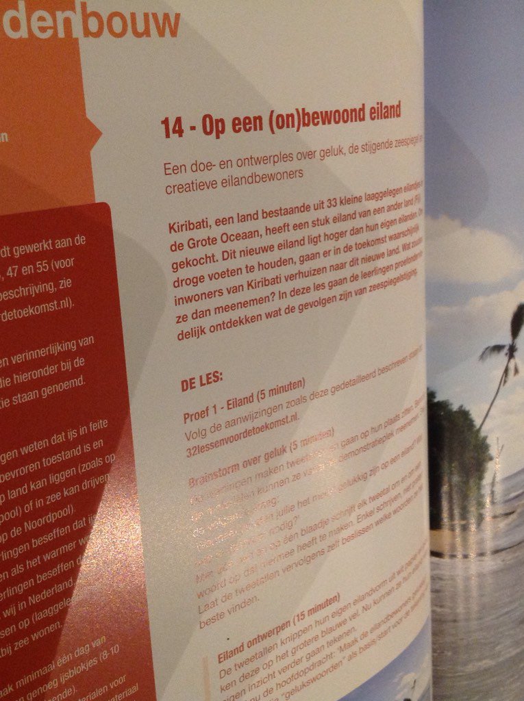 diederikveerman's tweet photo. Mooi educatief praktijkboek #32lessenvoordetoekomst. Trots om bijdrage aan te leveren met ontdekles over #Kiribati https://t.co/8OTzNAiPkW