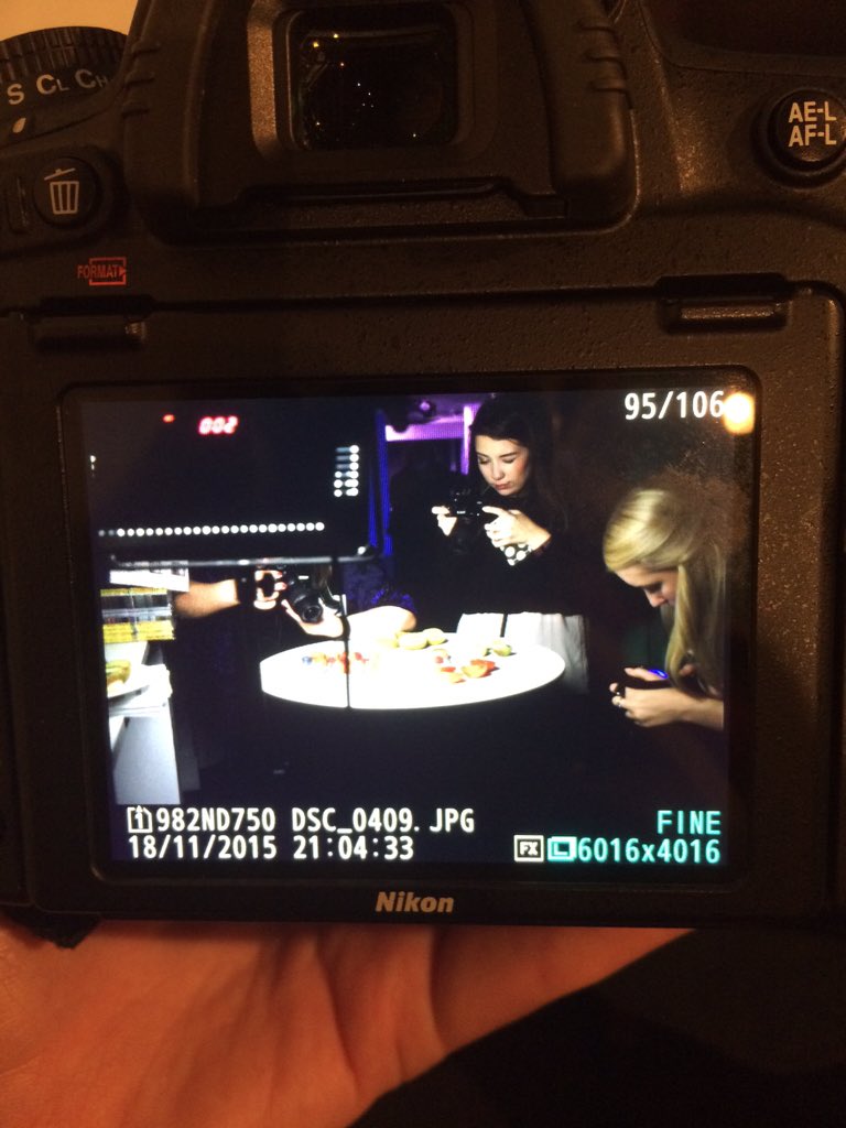 hungrydarlings's tweet photo. Food photography makes me huuuuuungry #lightscameracurrys https://t.co/jao8b2myyt