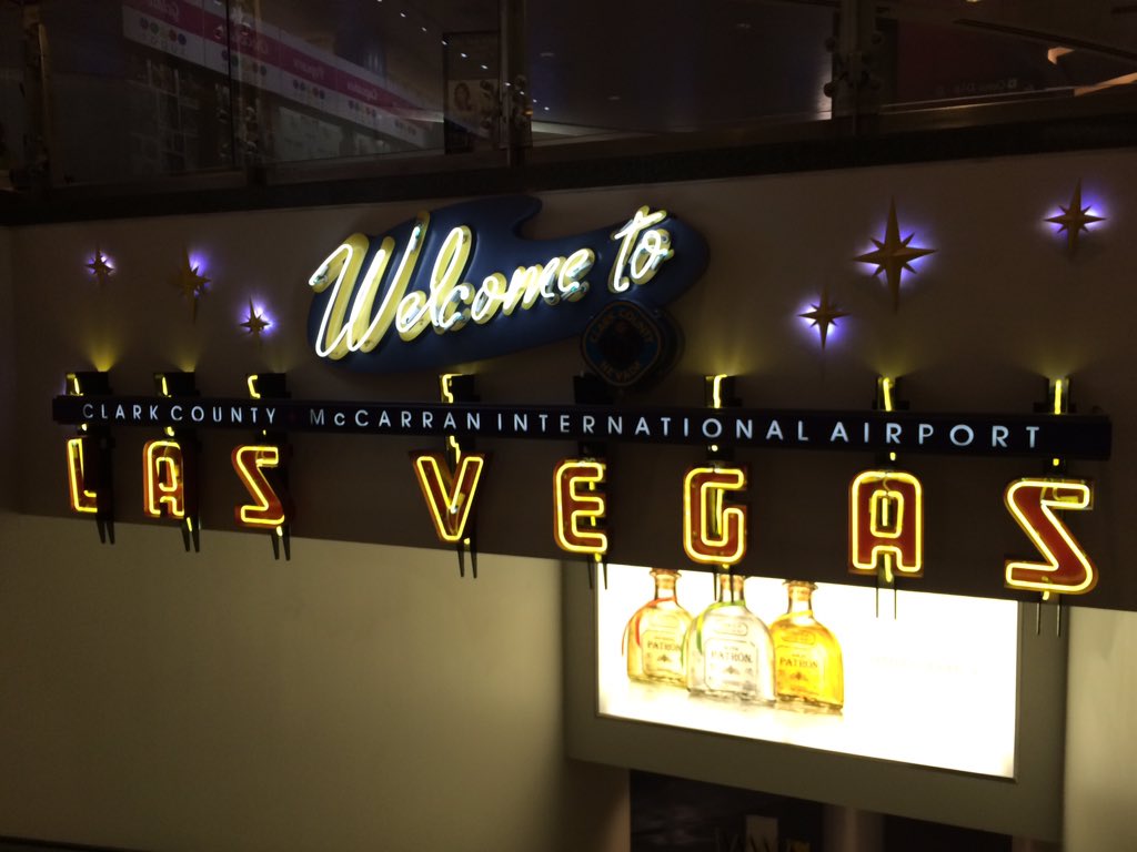 Here we go <a href="/LatinGRAMMYs/">The Latin Recording Academy / Latin GRAMMYs</a> @Delsonido_ny #networking