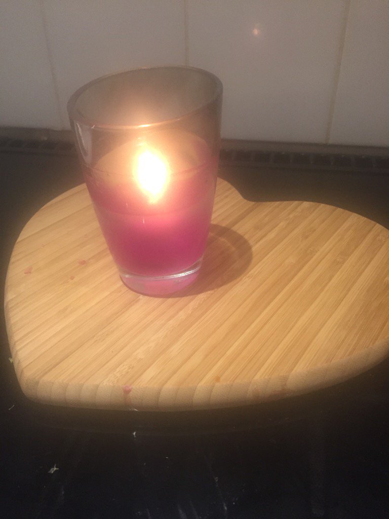 misscliffex's tweet photo. Can't get this out of my head... Thoughts and prayers with Kayleigh and her family #HelpFindKayleigh https://t.co/KzYMLeF5fF