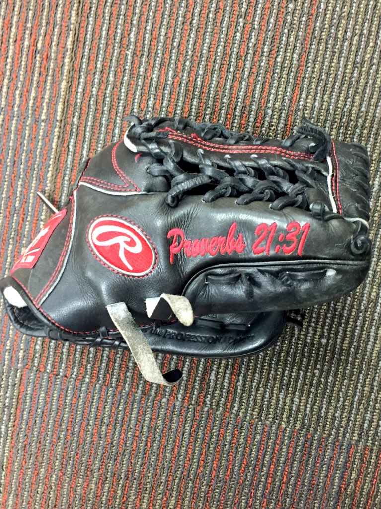 Giving away my glove away from this past season including the AFL must RT and follow to win #Proverbs21:31
