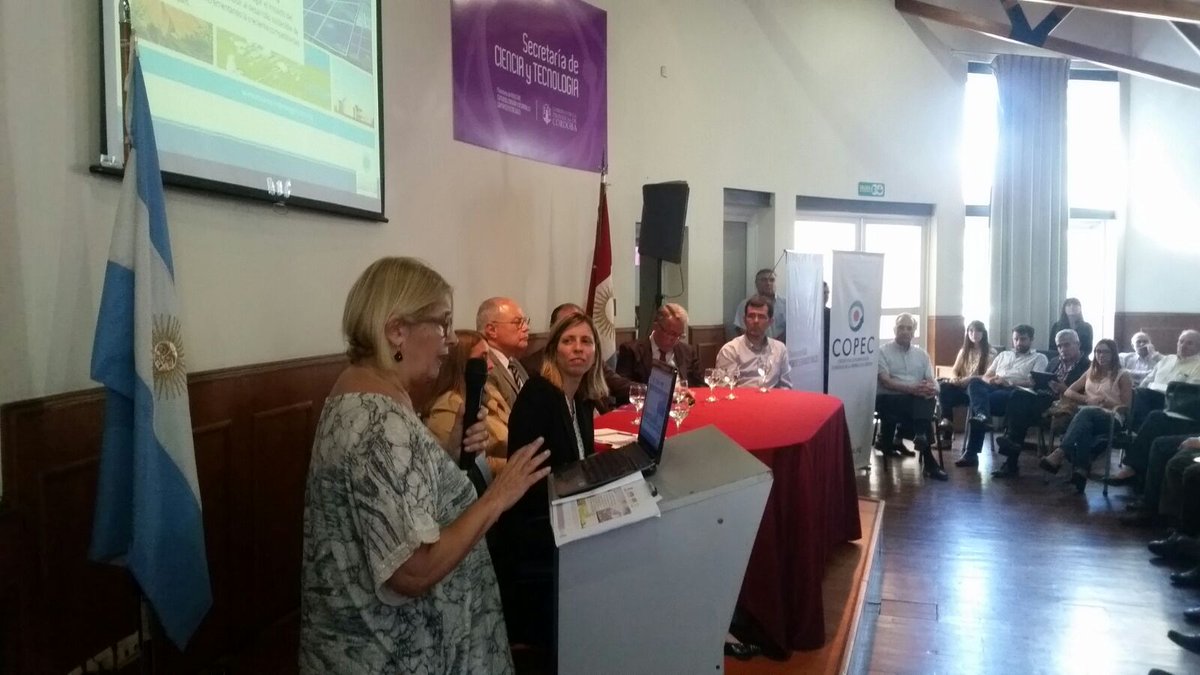 MinSPcba's tweet photo. Mirta Gariglio d #CEARE es la primera expositora d @EEnergeticos https://t.co/ne0rKRrdVJ