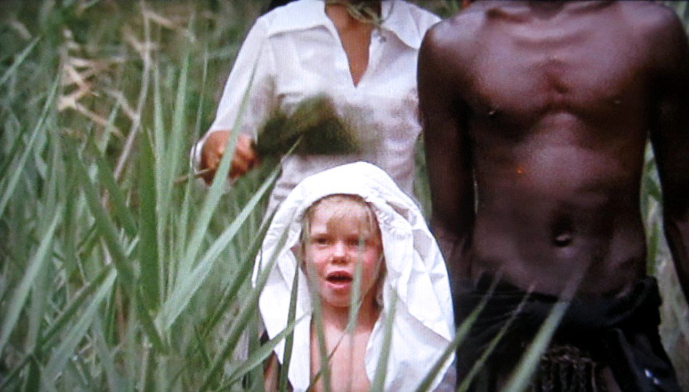 BjorkbackaHannu's tweet photo. Subliminal imagery in Nicolas Roeg's WALKABOUT (1971). 
#EXPORTS #NicolasRoeg #Walkabout #Gulpilil #Agutter #LucRoeg https://t.co/P5R72oQViY