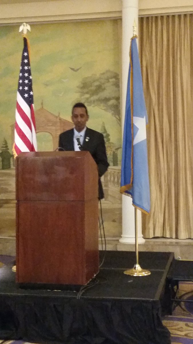 SomaliainUSA's tweet photo. @AmbAhmedAwad1 giving special thanks to all the volunteers and Somali community! #SomaliEmbUS_Reopens https://t.co/BaXHlS7tHO