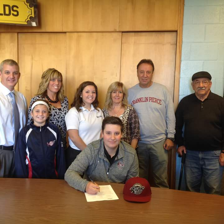 HolyNameGolf's tweet photo. Congratulations to Anthony Vincequere for committing to @FPUniversity to play golf in the fall of 2016! @tgsports https://t.co/gRQXSDLL6y