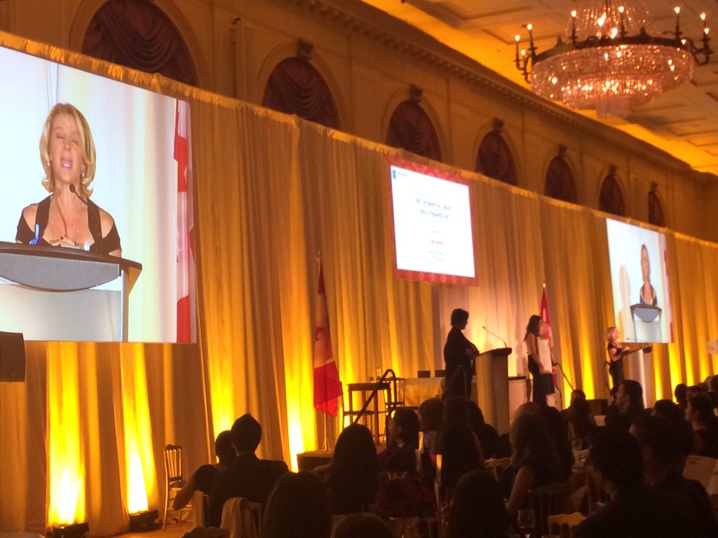 WOIGlobal's tweet photo. The winner of the RBC Momentum Award is Allison Grafton from @rockwood_homes #CWEACelebrates #RBCCWEA https://t.co/ySPLiVHH7g