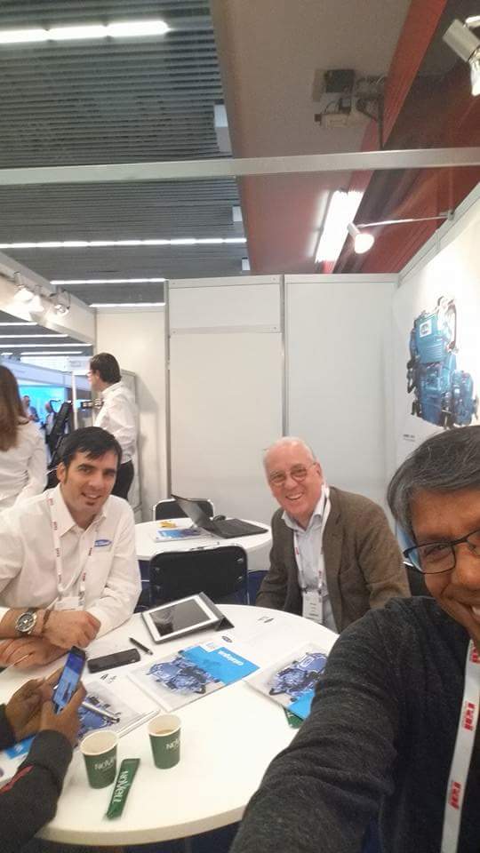 DAbdho's tweet photo. @metstrade @jaumecolillas mets boat show 2015. https://t.co/xRJGdizAKE