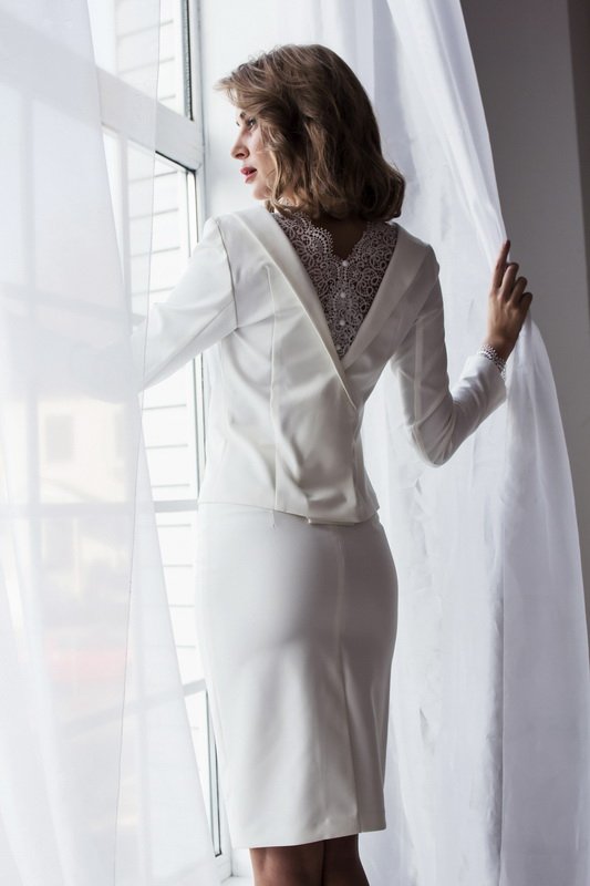 LaDemureWraps's tweet photo. If a wedding dress isn't really your thing, what about a wedding suit? #gayweddings #twobrides #samesexweddings https://t.co/DpDyJ916Qw