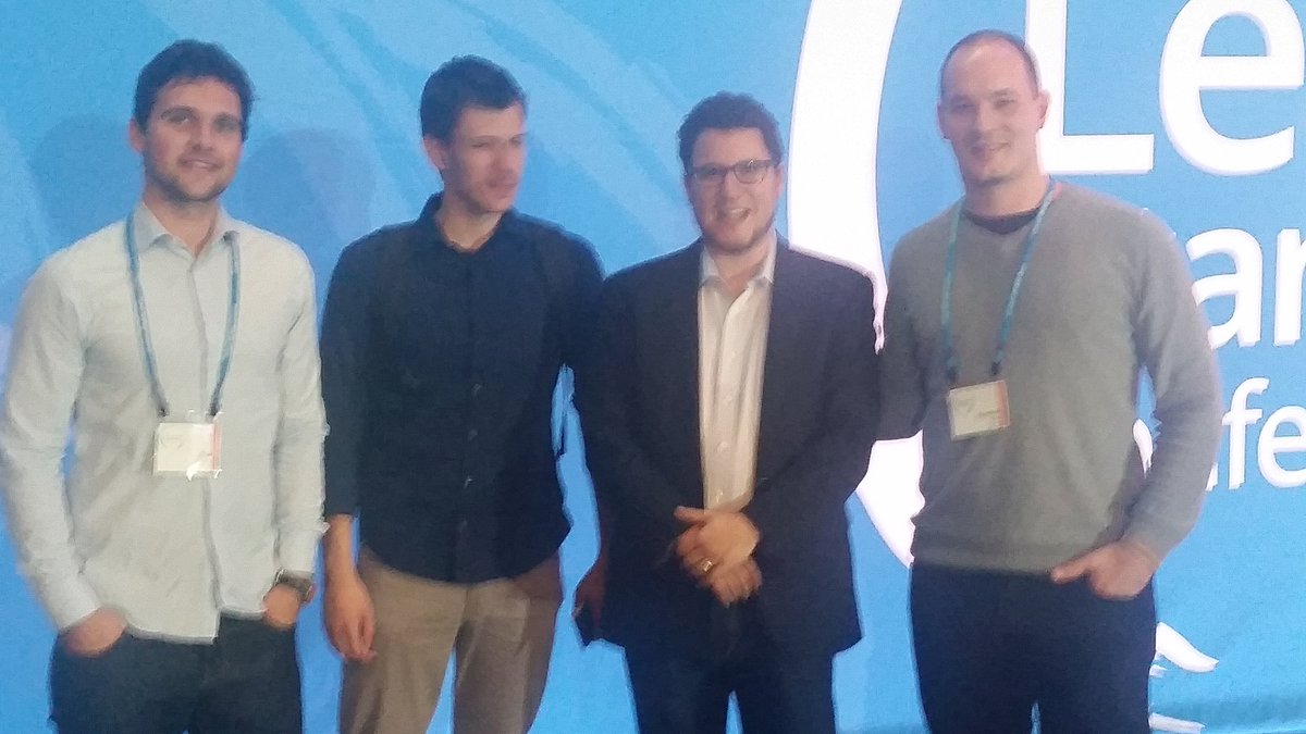 DrevZiga's tweet photo. Leap of faith assumption "@ericries  will take a photo with us" validated @Prospehdoo https://t.co/kMoxG9MNgh