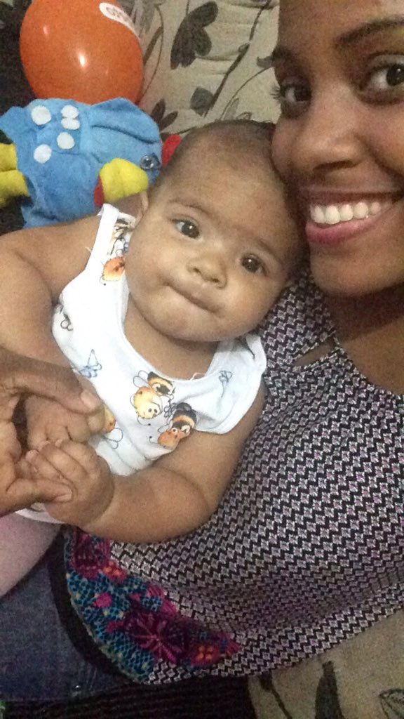 Robertttarocha's tweet photo. Eu que nem pensava, eu n imaginava te merecer, e agora eu sou a dona desse amor 😍😍❤️ #Filhadomeucoração https://t.co/Qd1vf1Zm3s