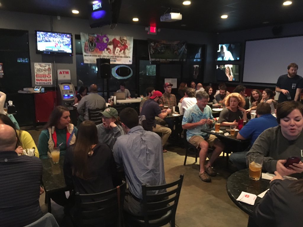 OVERTIMEBARAL's tweet photo. Trivia going on now #overtimegrillandbar @NorthALTrivia Sponsered by @redmountainpark https://t.co/xHSbDtwYsh