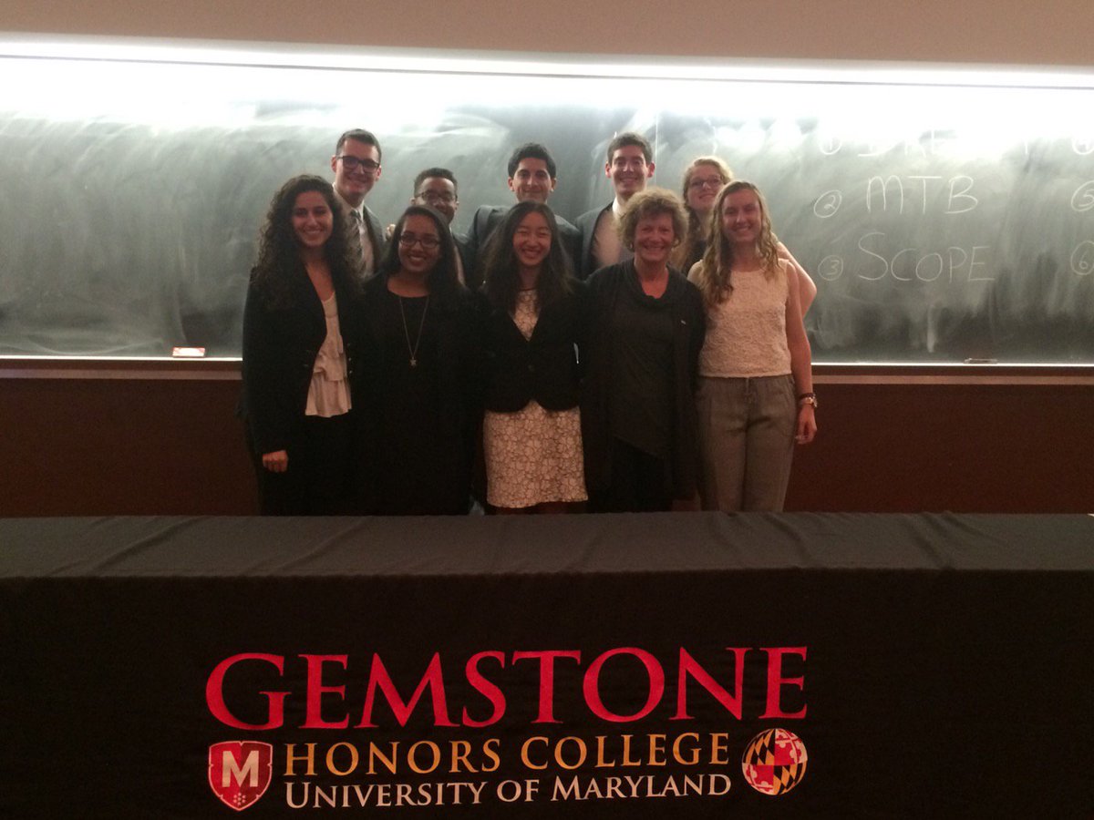 TeamMORALS's tweet photo. forget the Dallas Cowboys, Team MORALS is America's team! #JuniorColloquia2015 @GemstoneProgram https://t.co/iG3hDsTyCp