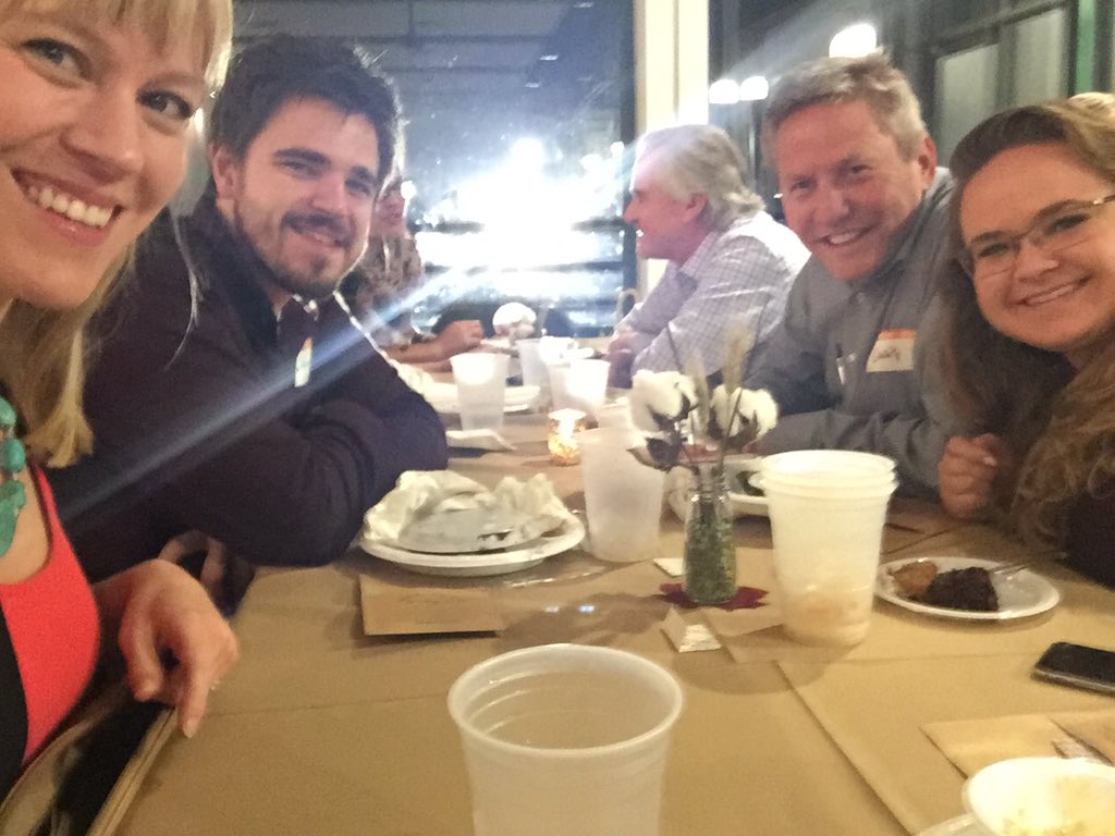 producerxtina's tweet photo. Friendsgiving!!!! #PCCCommunity #DoItForTheVinings https://t.co/gYy4MgTNHO