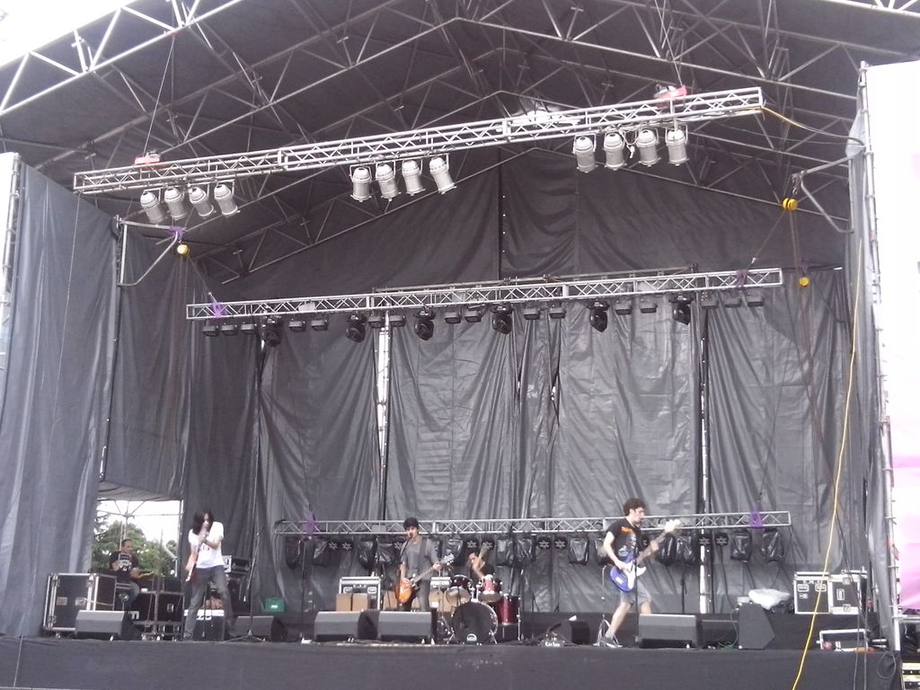 #EfectoLunar en el Escenario de #VamosLasBandas en la #FinalRock #PlazaMoreno