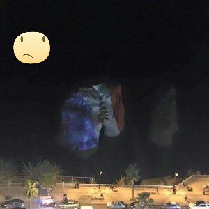WardanyImad's tweet photo. اضيئوا منازلنا قبل ان تضيئوا #صخرة_الروشة 

والافت بالموضوع اننا سنحتفل بعد ايام ب #عيد_الاستقلال 
#كفاكم #عهر https://t.co/9tEhdLnWzH
