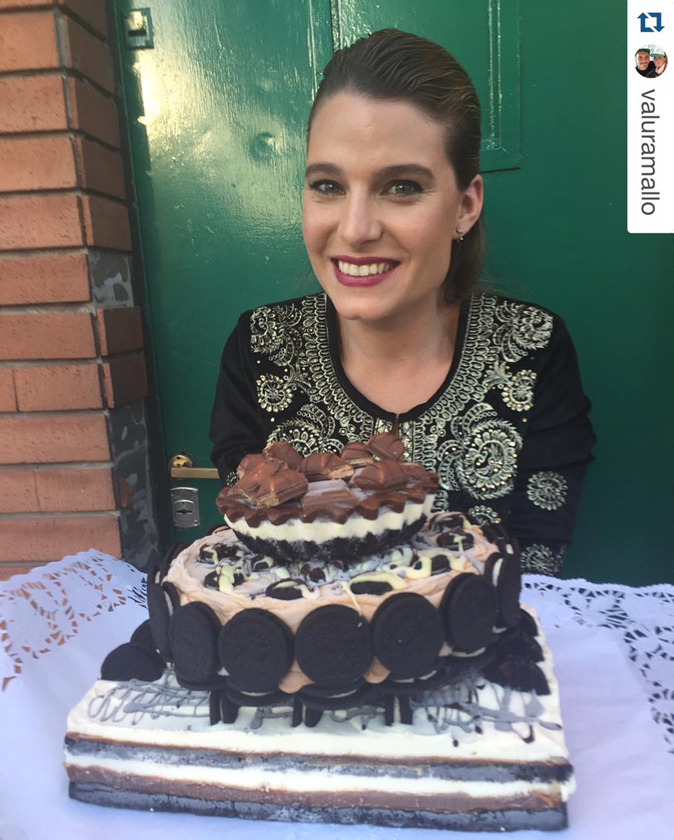 Torta de Valuramallo <a href="/LaTerrazaEvent/">La Terraza Eventos</a> para Cande Ladlaw y Benja Madero!