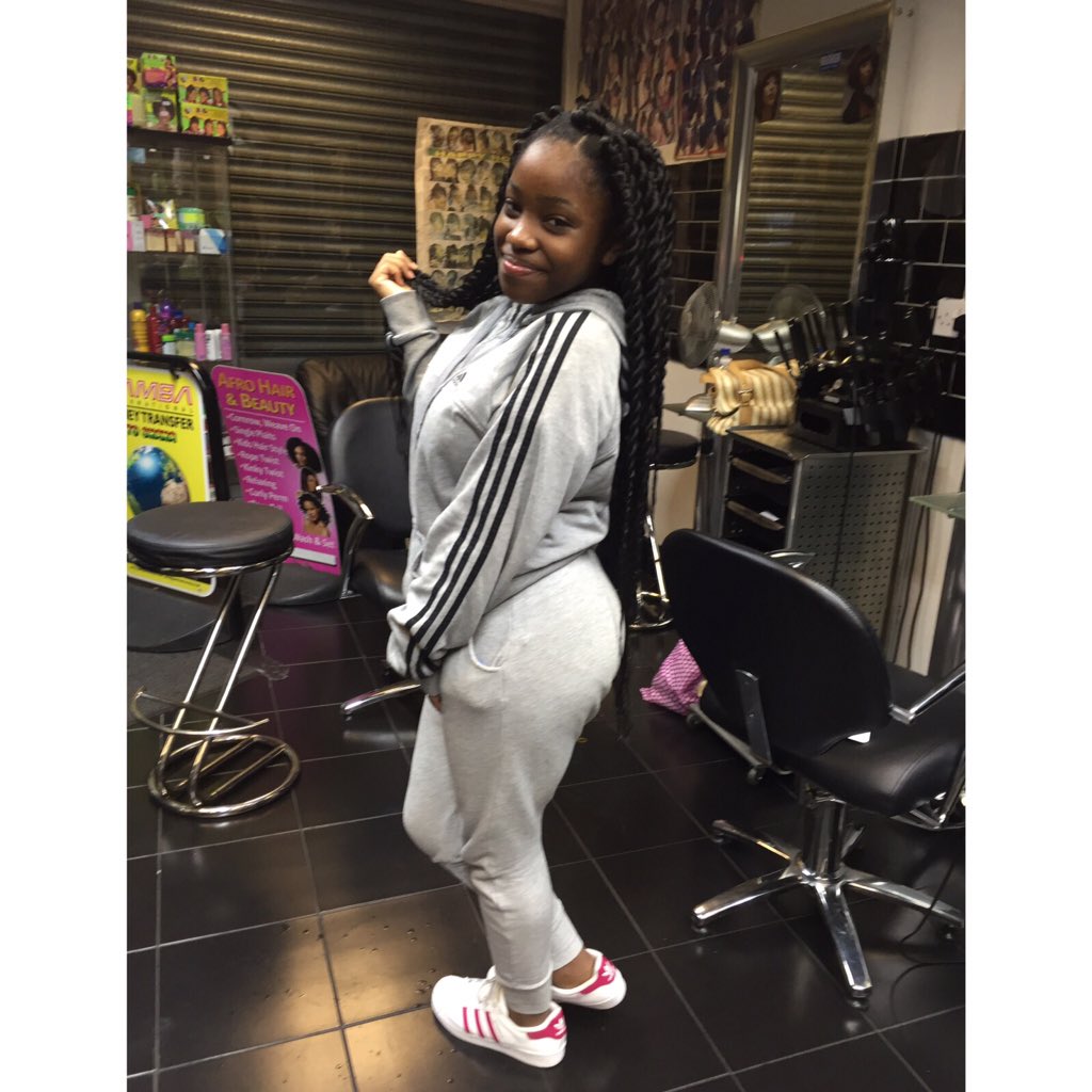 _yeahitsmaiah's tweet photo. 😜 https://t.co/XdwNzREy4m