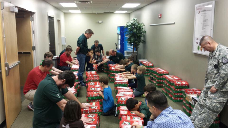 CrossKids_Info's tweet photo. 389 shoeboxes collected for Operation Christmas Child. Thank you Trail Life for praying over and taking the boxes. https://t.co/KDQJUSz6IP