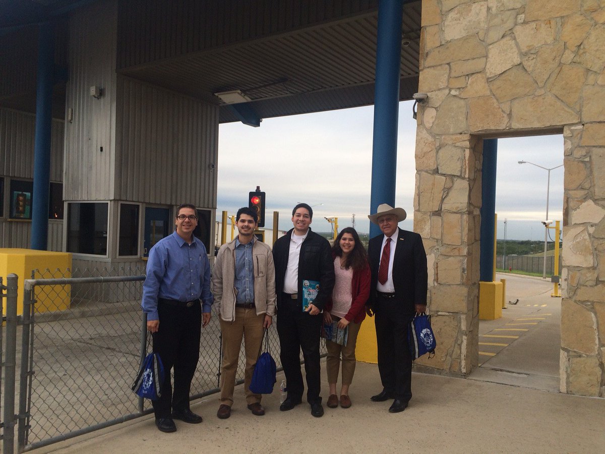 texastrade's tweet photo. .@Texastrade staff touring the #WorldTradeBridge in #Laredo,TX and observing the cargo movement with #SBDC officials https://t.co/Qcp0Hd3ejZ