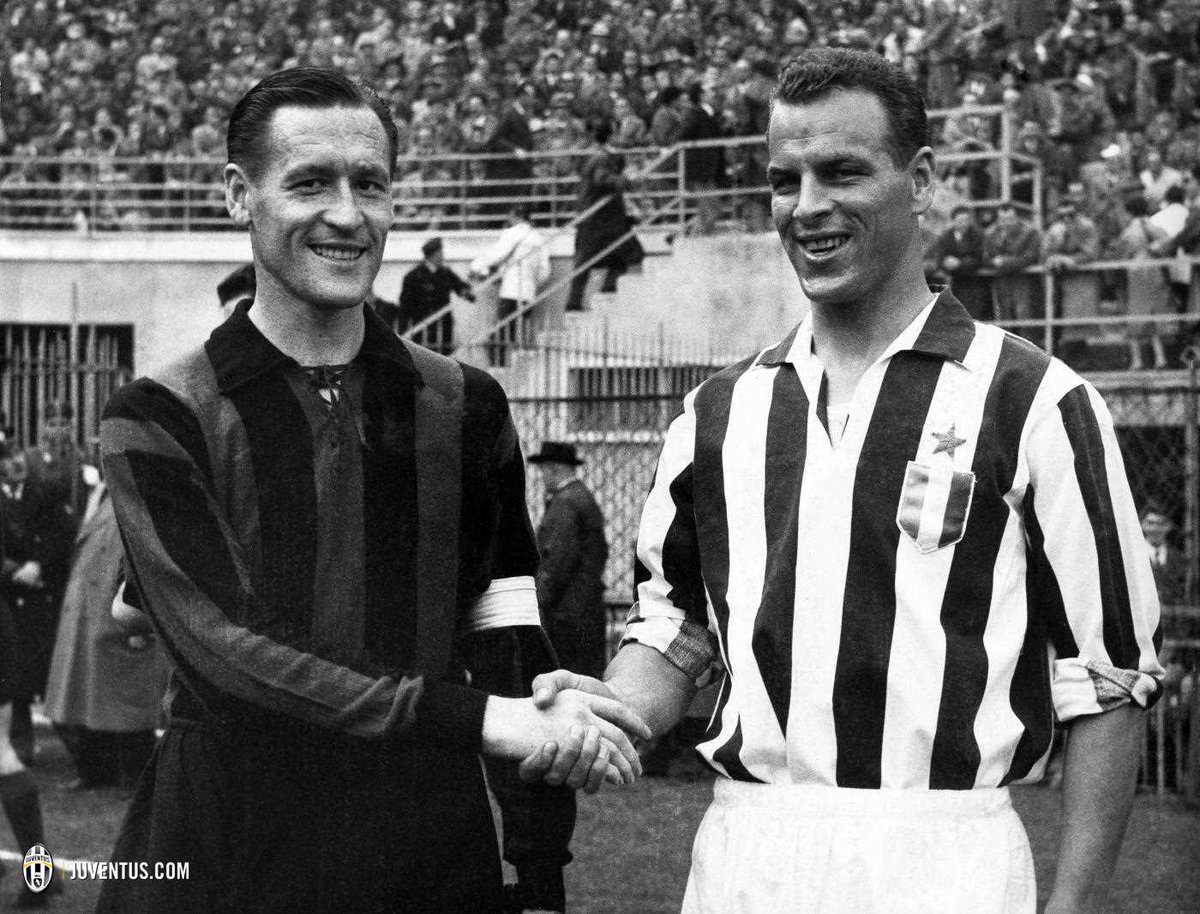 juventusfcid's tweet photo. GALERI: #JuveMilan dari tahun ke tahun: https://t.co/PQZ7xfvlI9. Dimulai dari foto hitam dan putih ini. 1/4 https://t.co/575OiZAQmn