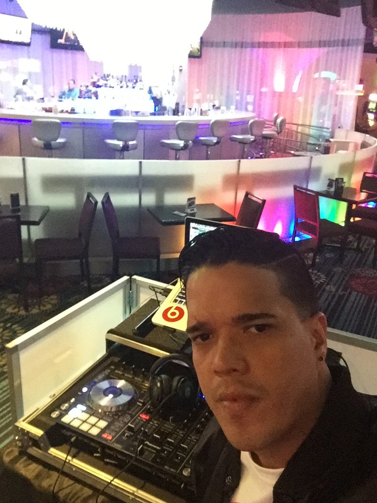 PapiJoe1980's tweet image. Vamo arriba Casino Metro Sheraton Hotel Centro de Convenciones a vacilar de verdad desde las 6-10pm