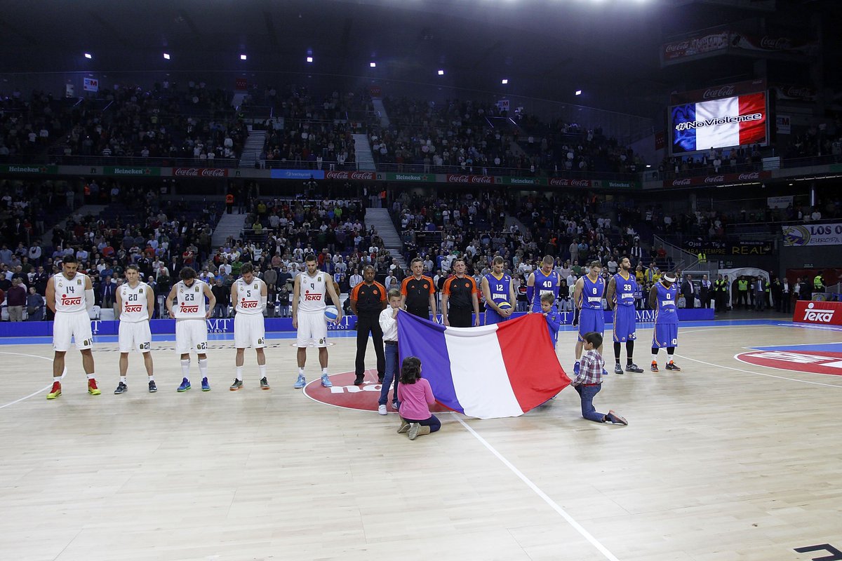EuroLeague's tweet photo. Some of the best pictures of the game! @RMBaloncesto 82 - 85 @Khimkibasket #RMBKHI https://t.co/nBAIZcPPQt