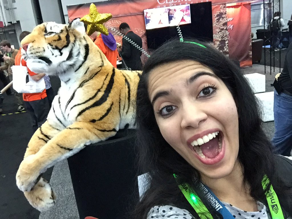 garimasingh2016's tweet photo. Give me the tiger #ClemsonSC2015 https://t.co/DEkCszOzMD