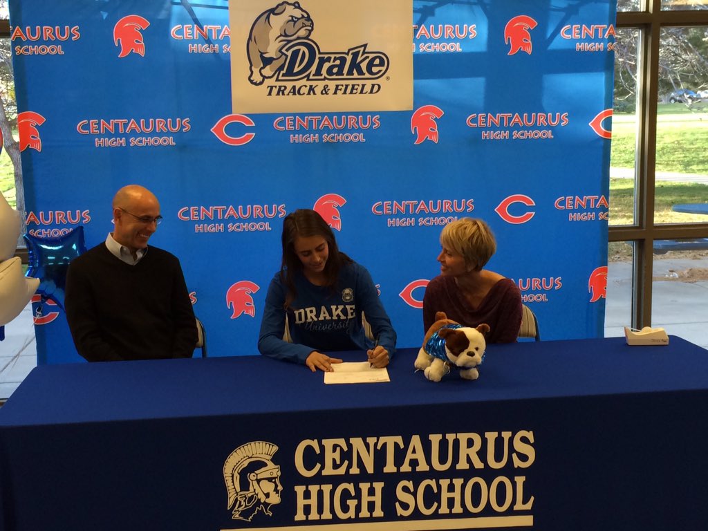 JOEdTech's tweet image. Congratulations to Olivia Rogers, #centaurushs Cross Country and Track, signing with Drake @DUBulldogs today! #Bvsd