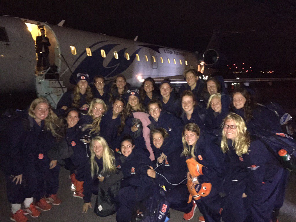 CuseFH's tweet image. Wheels up ✈️🍊🏑 See you in Ann Arbor!! #Final4Bound