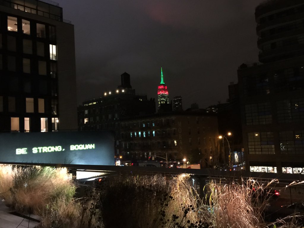 EmilySchramm6's tweet photo. Beautiful night on the Highline https://t.co/hPuYblPrTW