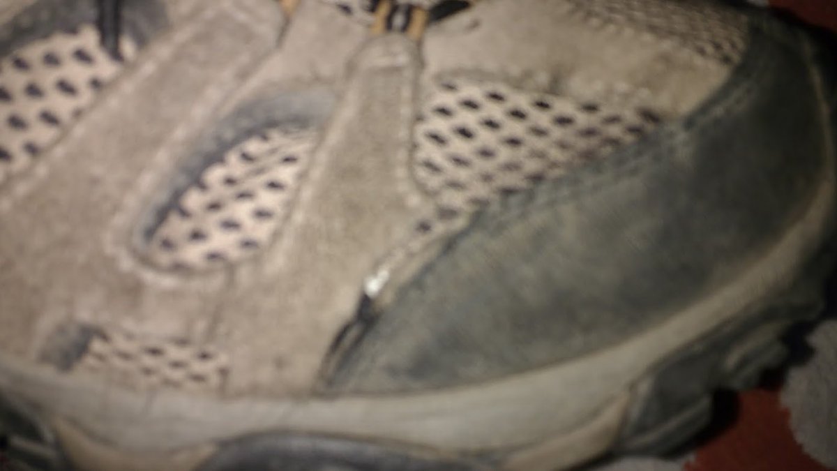 CraigBaute's tweet image. @merrelloutside I have a small hole forming on the side of my Moabs. Any recommendations? Super glue? Sewing?