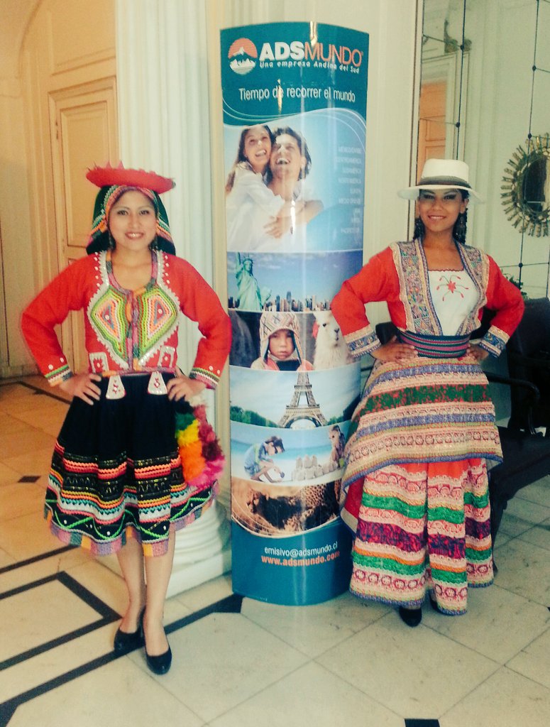 PeruDanzaChile's tweet image. Ya estamos junto a #ADSmundo #MásTurismo promocionando al Perú #DespertamosEmocionesEnChile
