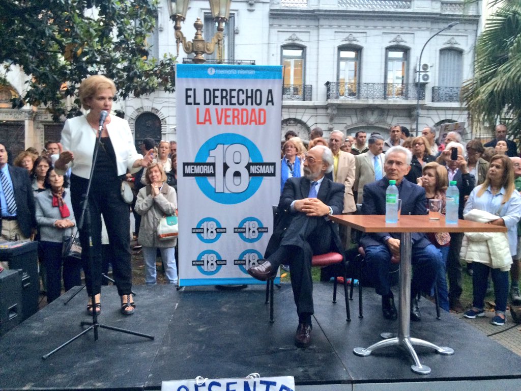 Sergio Bergman (@sergiobergman) on Twitter photo "Seamos su voz", <a href="/RaholaOficial/">🟦 Pilar Rahola</a>  recuerda al fiscal #Nisman @memorianisman. "Seamos su voz", <a href="/RaholaOficial/">🟦 Pilar Rahola</a>  recuerda al fiscal #Nisman @memorianisman.