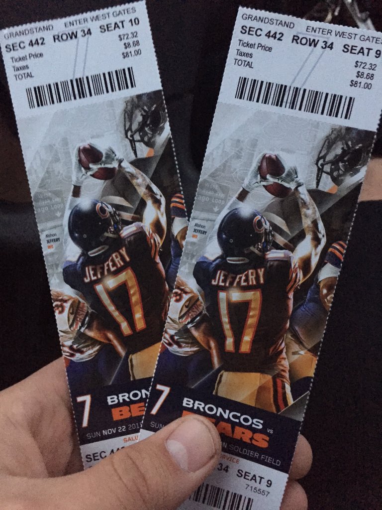 manthony00's tweet photo. Da bears!!! @ColorfullCullor https://t.co/wtbqq4jL8m
