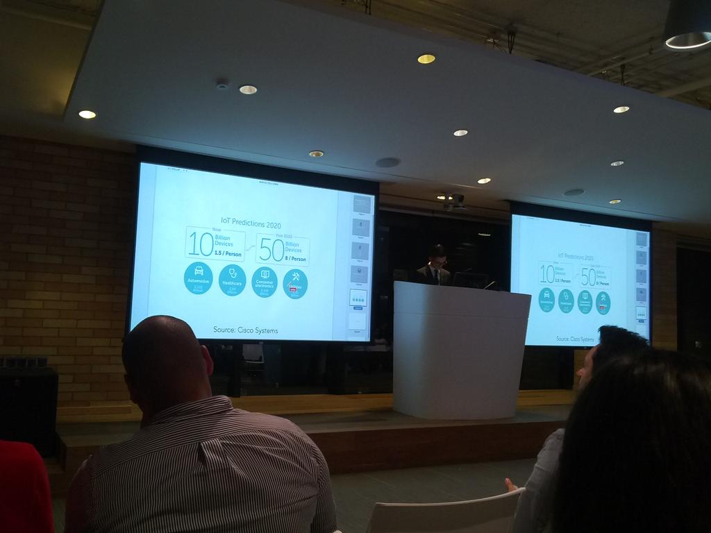 RythmLabs's tweet image. orliesaurus present &quot;Managing #API&apos;s fot the future of #IoT&quot; #MundoAPI #online #trends