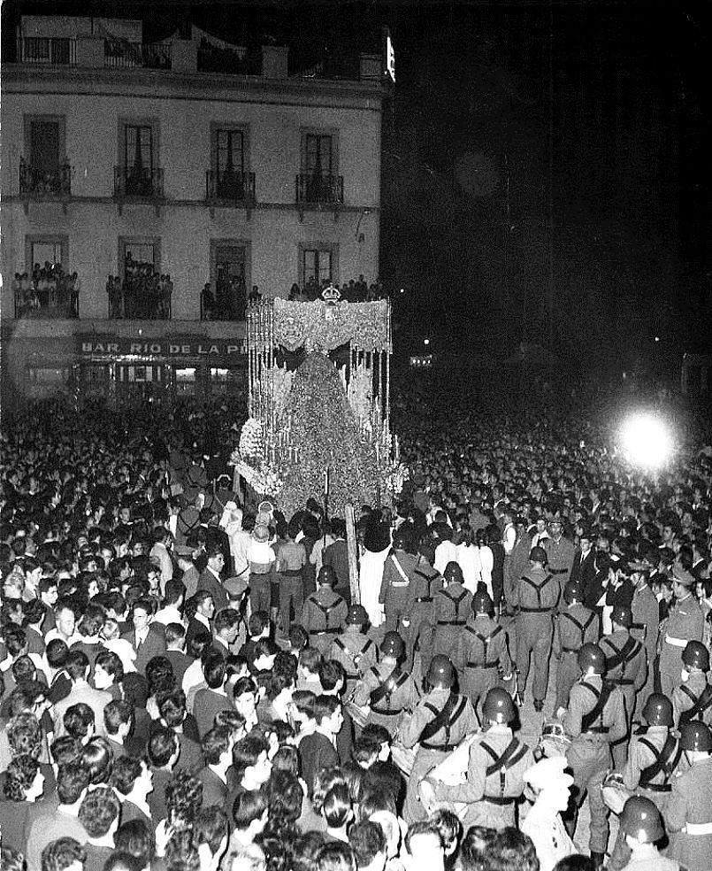 AlfonsoMontagno's tweet photo. @AbeInfanzon Soria 9 en Sevilla, en el recuerdo...
https://t.co/sUtBY2Eu3Y https://t.co/uK0z30vFjT