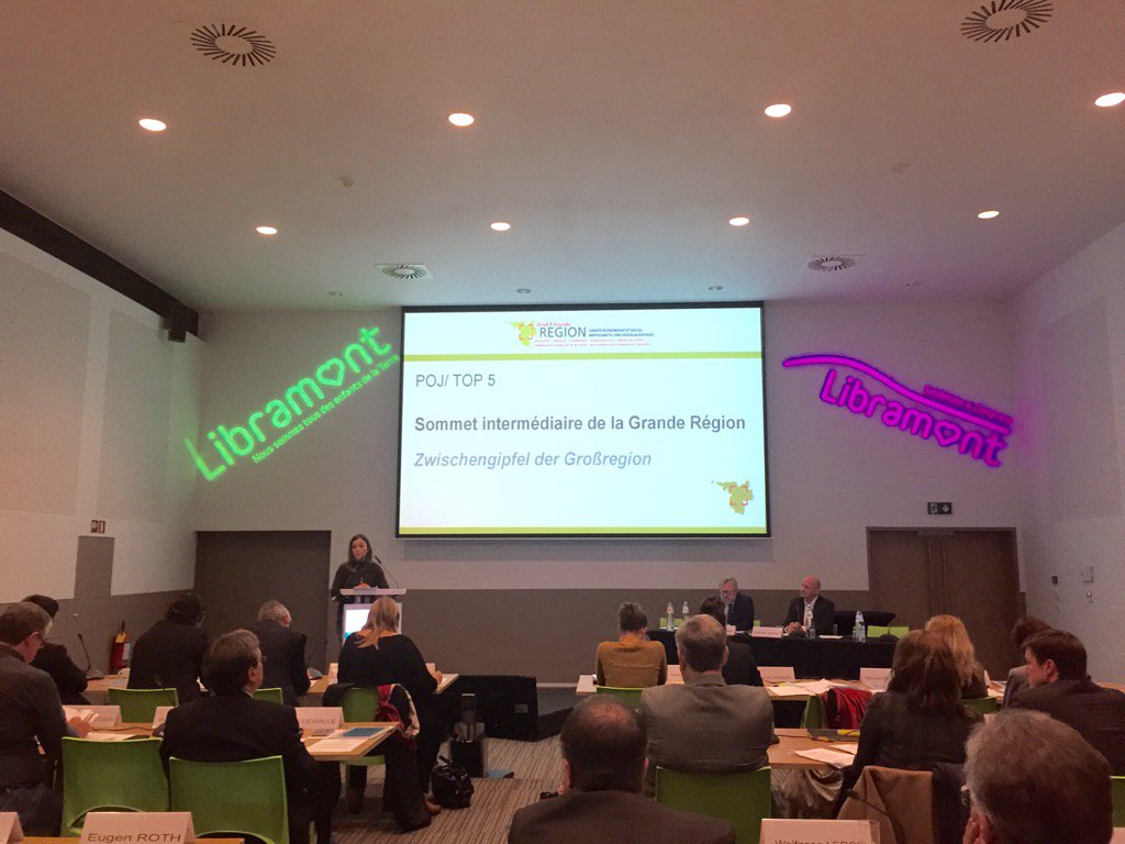 BrunoTheret's tweet photo. 18/11Assemblée plénière #CESGR Libramont a permis de faire avancer #numérique#silverEconomie le mieux vivre ensemble https://t.co/t8v6t1fqDZ