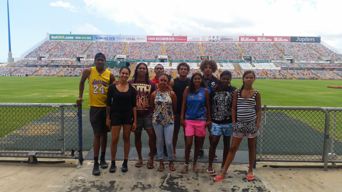 Connect 'n' Grow tweet media