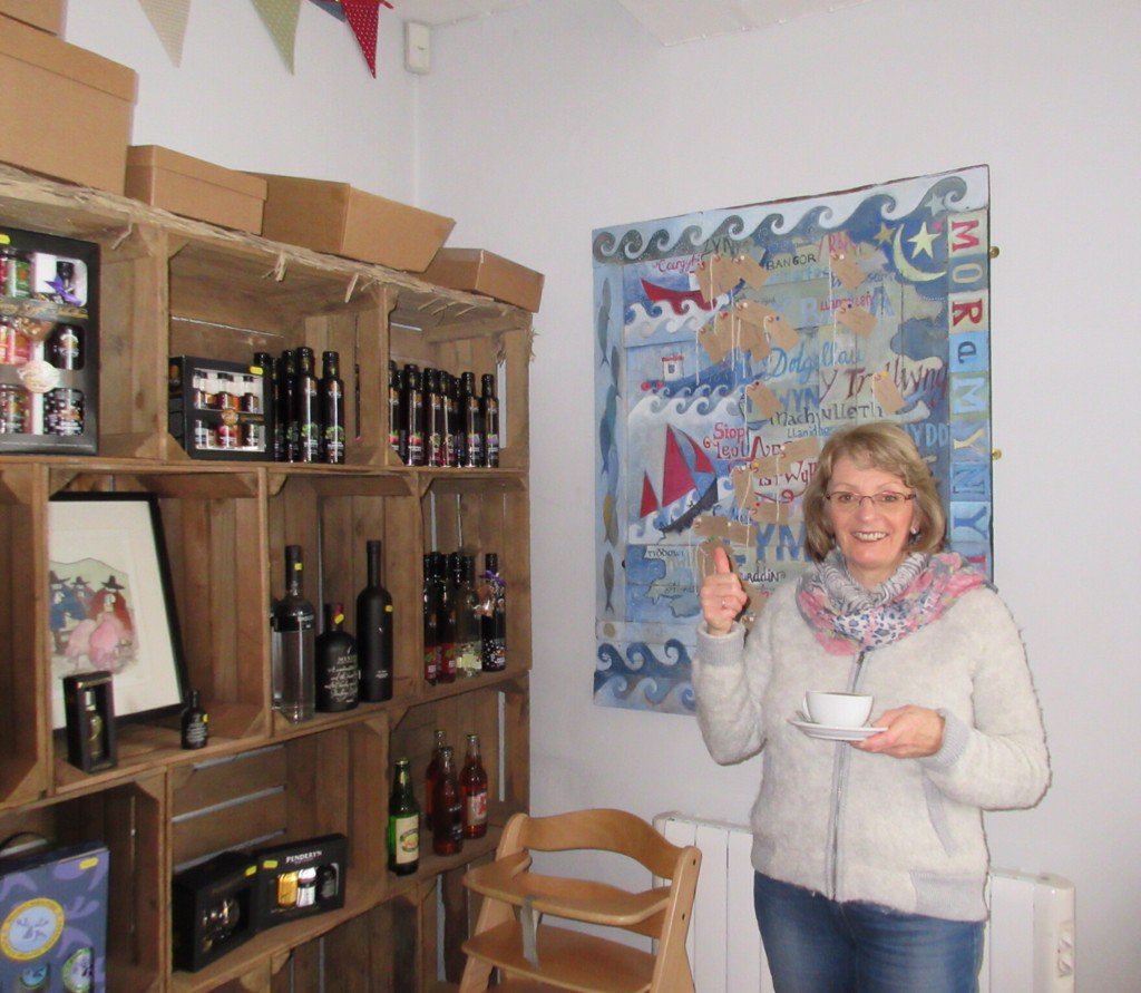 Coffi da yn <a href="/ysiopleol/">Y Siop Leol</a> Great coffee