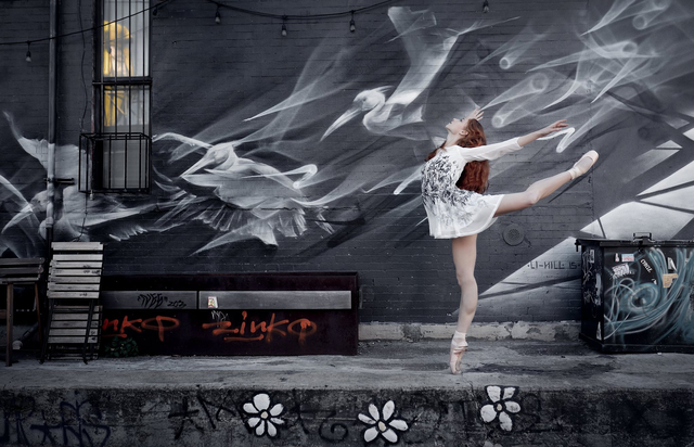capezio's tweet photo. Change the #World one #Dance at a time. Featuring #CAPEZIO #Airess Pointe Shoes! https://t.co/CdHN0rwjFj
