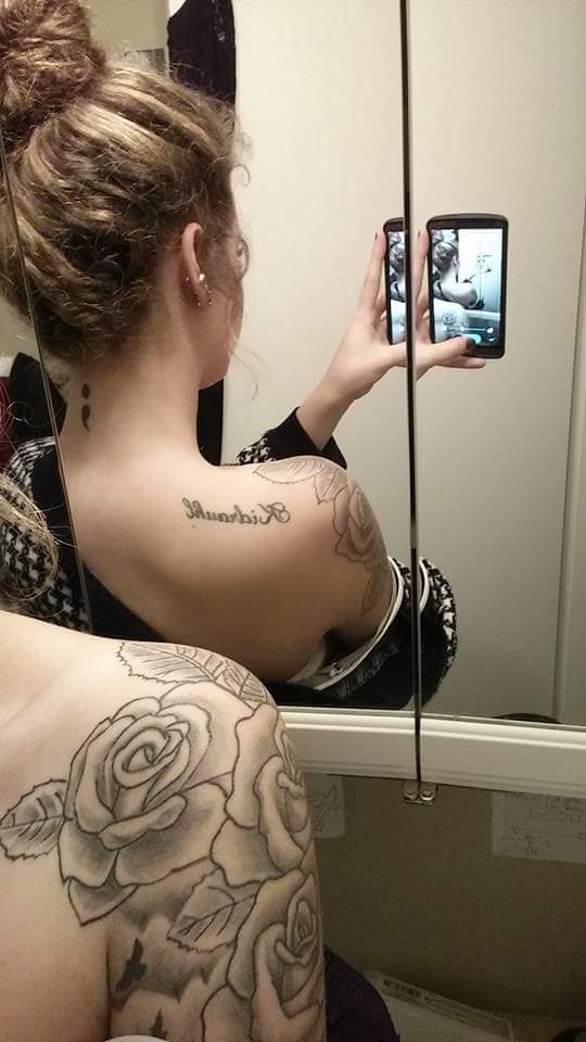 JustinSavedMeee's tweet photo. "Kidrauhl" is tattooed. "picture says a thousand words"Justin means the world to me. @VirginRadioLON #PurposeTourTO https://t.co/5uPo6X0JF9