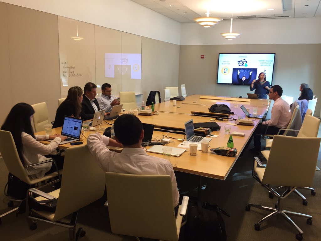 munozfabian's tweet photo. Predemoday @ClusterCreaTIC en #SiliconValley @smartsoftplay @InfoSomos @InteligenteCO @ecotecma @InnpulsaCol https://t.co/4MYMX5HmUD