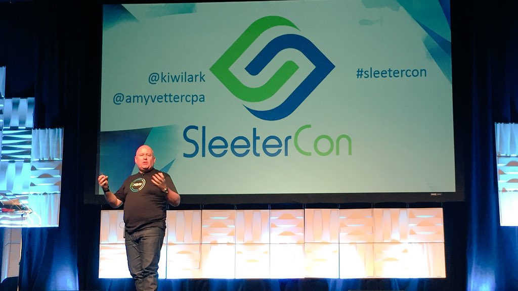 .<a href="/kiwilark/">Andrew Lark</a> rocking #SleeterCon