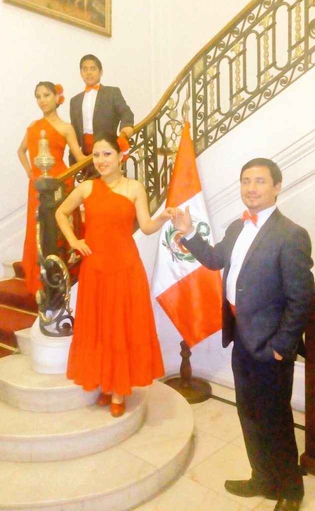 PeruDanzaChile's tweet image. Promocionando al Perú junto a #ADSmundo #MásTurismo