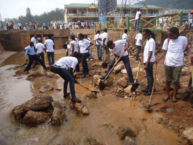 vhirwa's tweet photo. Make our city clean!! https://t.co/Qc7bzElhM6
