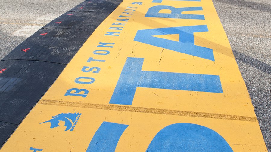 Outside_Run's tweet photo. A 10-Step Plan to Qualify for the Boston Marathon: https://t.co/A8AQfcbCxV https://t.co/qJMJbtr8Io