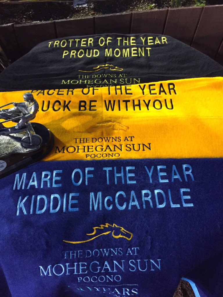 DownsAtMSP's tweet photo. Ready for the awards! #pcd50 #proudmoment #luckbewithyou #kiddiemccardle @HarnessRacingFZ @USTrotting https://t.co/KOrQGDel3E